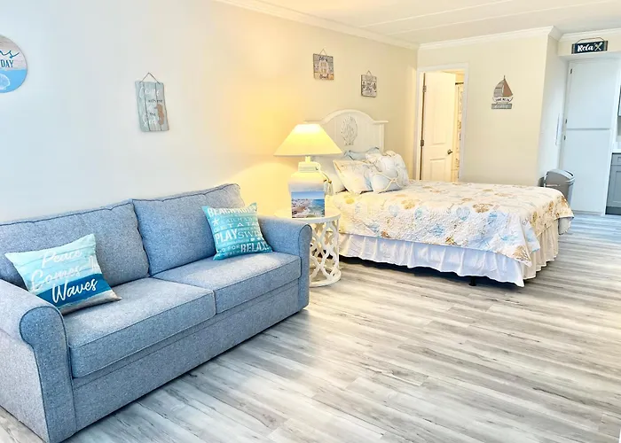 Family Sleeps 4! Beach, Boardwalk, Pool And Across From Jolly Rodgers! Ocean City